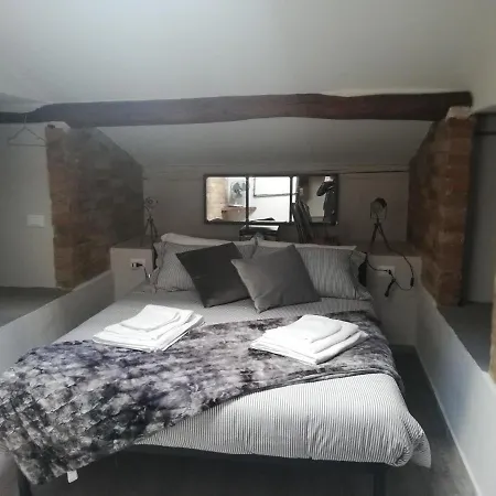 Soffitta 146 Appartamento *